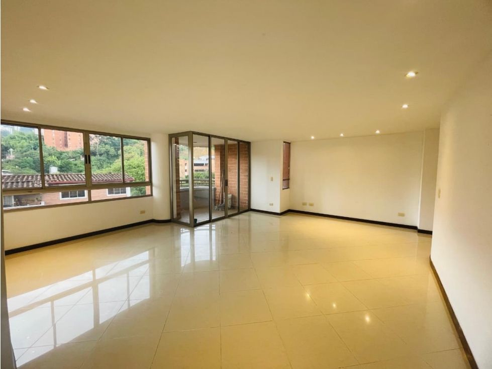 Apartamento en arriendo Antioquia Envigado La Orquídea 145 m2 Habitaciones 3 Baños 4 Garajes 2 Precio $4500000