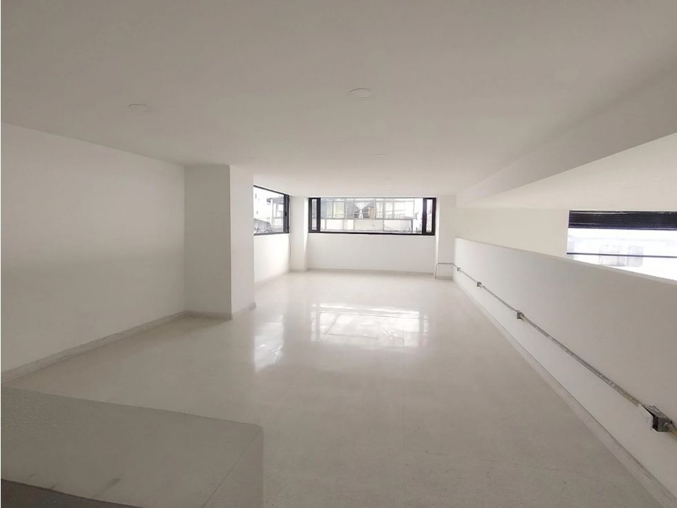 Local en venta Caldas Manizales Chipre 380 m2 Habitaciones 0 Baños 2 Garajes 0 Precio $2500000000