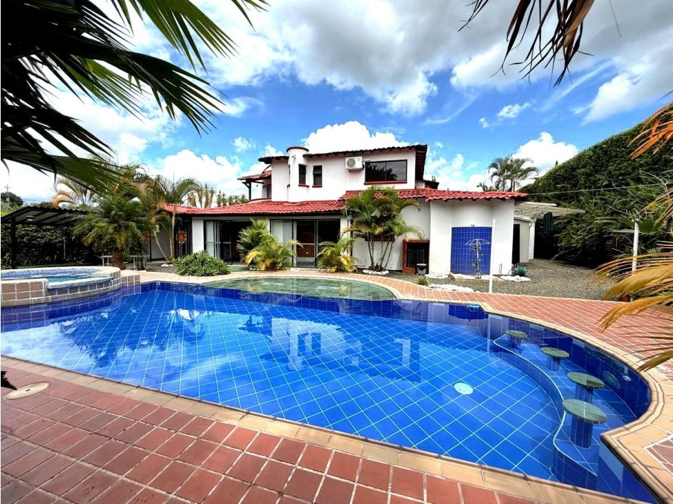 Casa Campestre en venta Risaralda Pereira Pereira 580 m2 Habitaciones 5 Baños 4 Garajes 6 Precio $1200000000