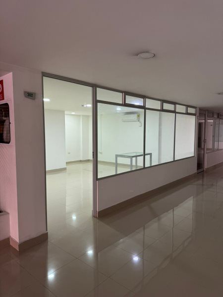 Local en arriendo Antioquia Sabaneta Restrepo Naranjo 32 m2 Habitaciones 0 Baños 1 Garajes 0 Precio $2400000