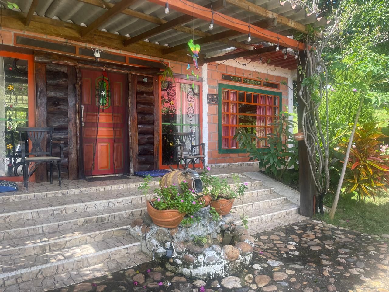 Finca en venta Tolima Mariquita Las Palmeras 300 m2 Habitaciones 4 Baños 2 Garajes 2 Precio $950000000