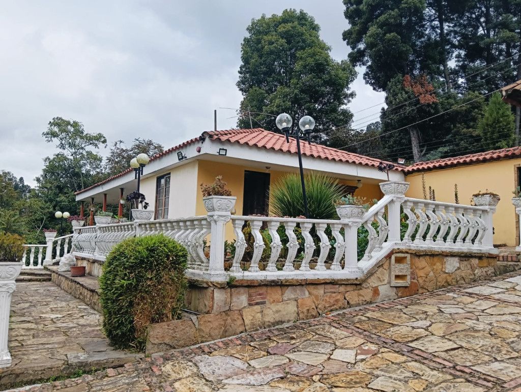 Casa Campestre en arriendo Cundinamarca Bogotá Bella Vista 150 m2 Habitaciones 2 Baños 2 Garajes 2 Precio $4000000