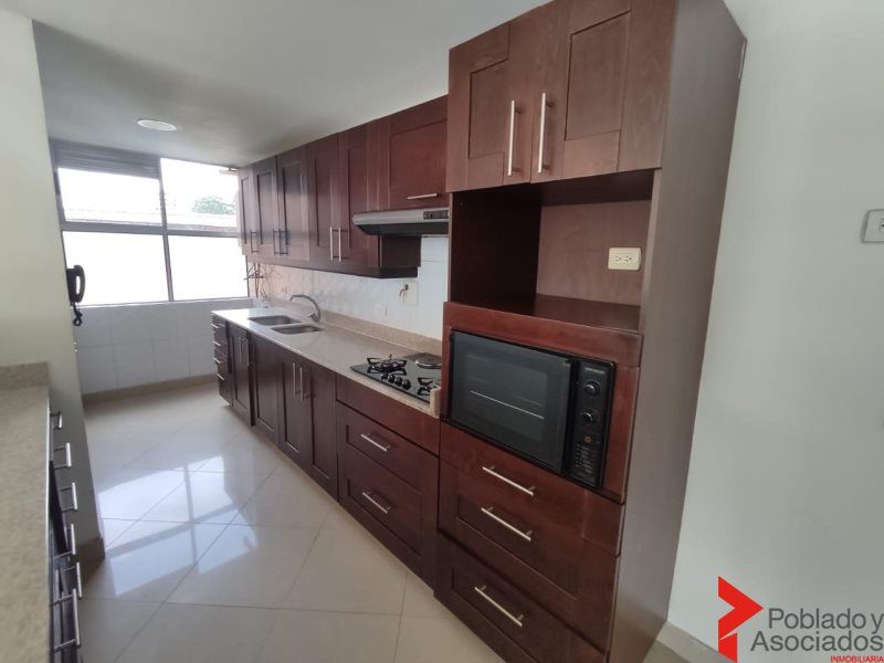 Apartamento en arriendo Antioquia Envigado Zúñiga 148 m2 Habitaciones 3 Baños 3 Garajes 1 Precio $5000000