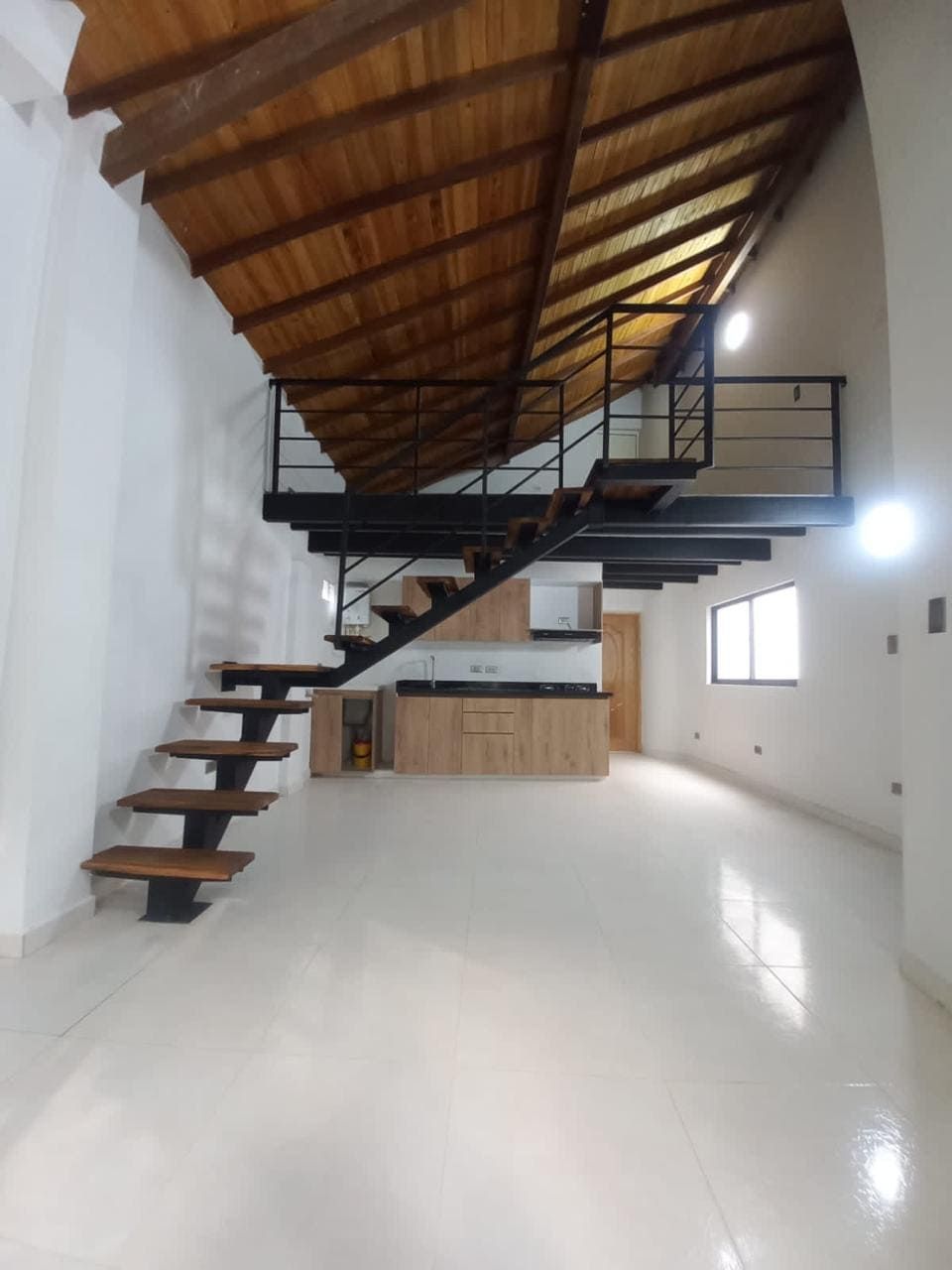 Apartamento en arriendo Antioquia Medellín Cristobal 120 m2 Habitaciones 1 Baños 2 Garajes 0 Precio $2800000