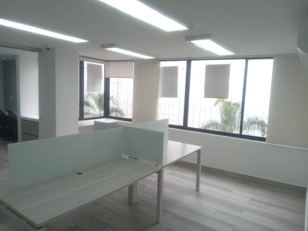 Oficina en arriendo Valle Del Cauca Cali Centenario 75 m2 Habitaciones 0 Baños 4 Garajes 0 Precio $4188000