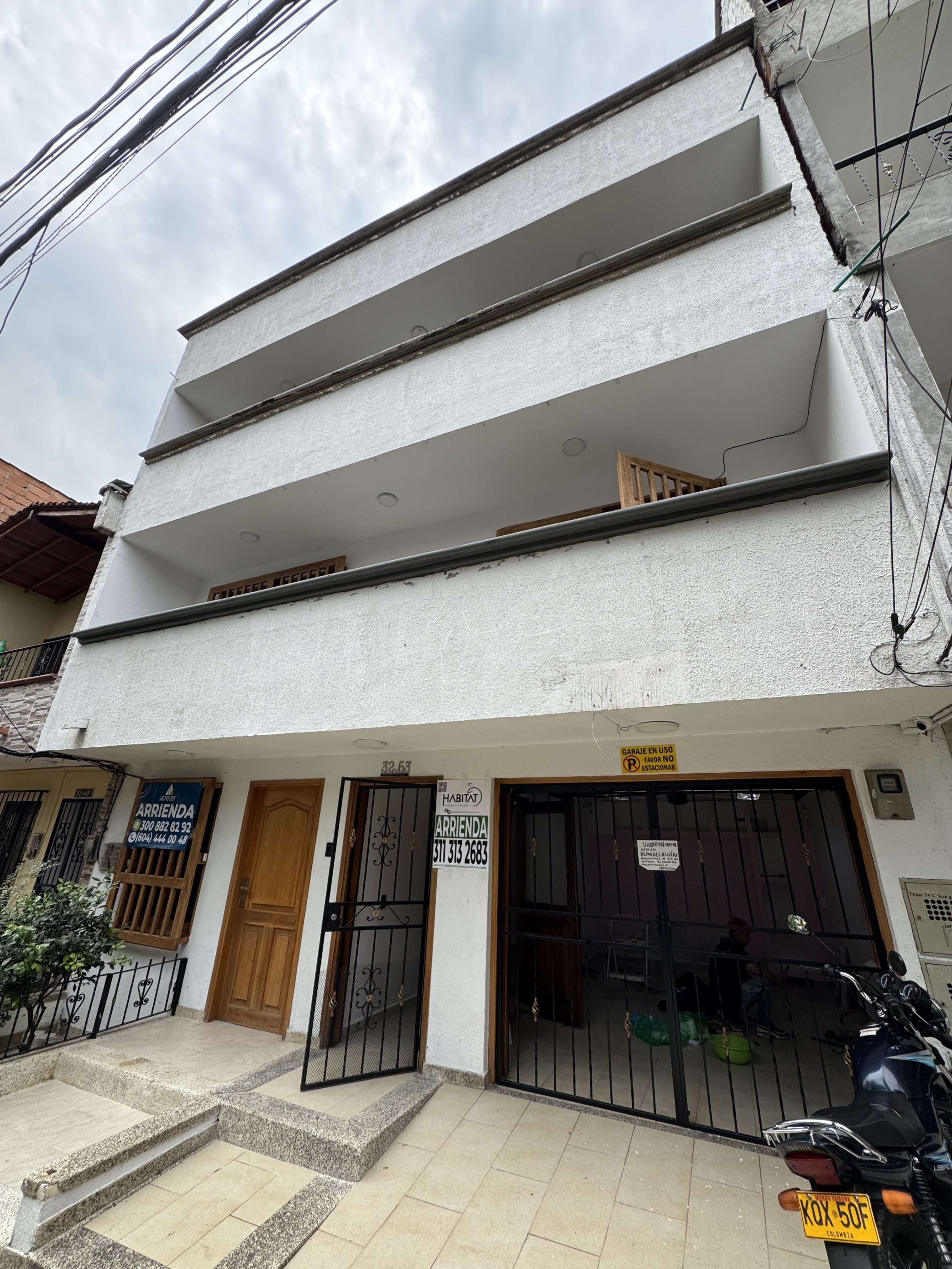 Casa en arriendo Antioquia Envigado Obrero 100 m2 Habitaciones 3 Baños 2 Garajes 1 Precio $3000000