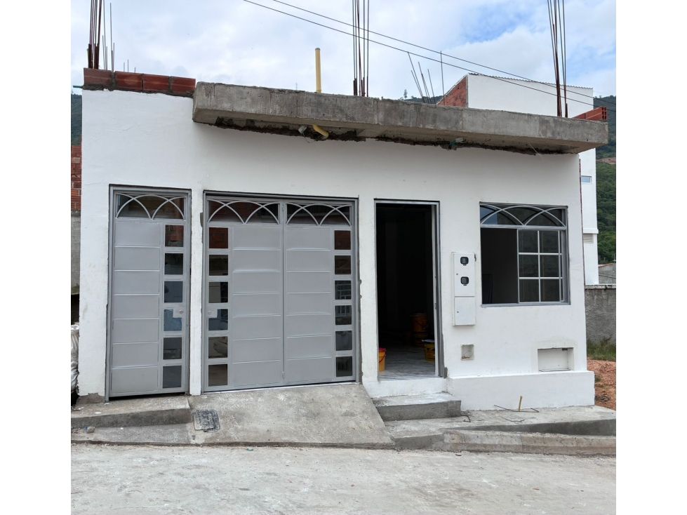 Casa en arriendo Santander Girón Girón 70 m2 Habitaciones 1 Baños 2 Garajes 0 Precio $1000000