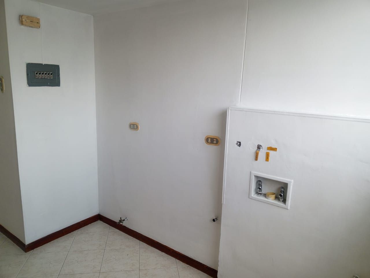 Apartamento en arriendo Antioquia Envigado Portal Del Valle 85 m2 Habitaciones 2 Baños 2 Garajes 0 Precio $3700000