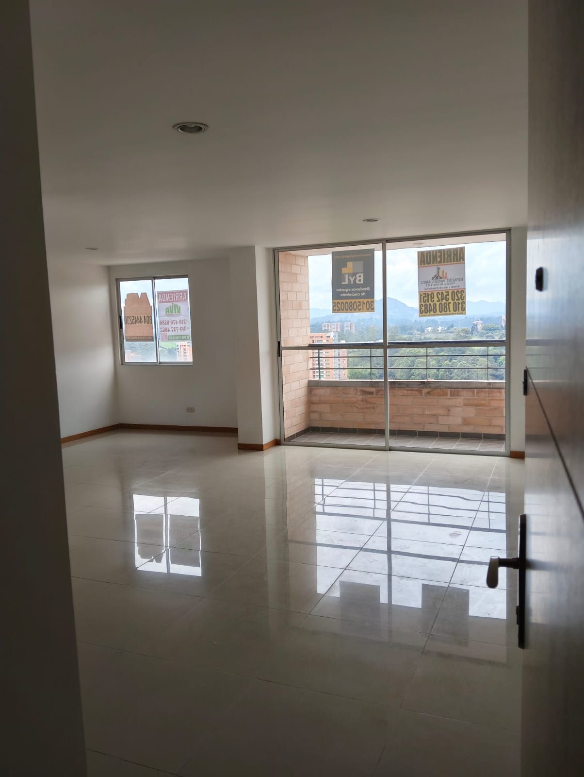Apartamento en arriendo Antioquia Rionegro Ub Riogrande 40 m2 Habitaciones 2 Baños 2 Garajes 1 Precio $2400000