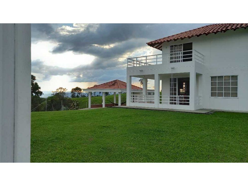 Finca en venta Quindío Circasia Circasia 600 m2 Habitaciones 8 Baños 6 Garajes 8 Precio $2800000000