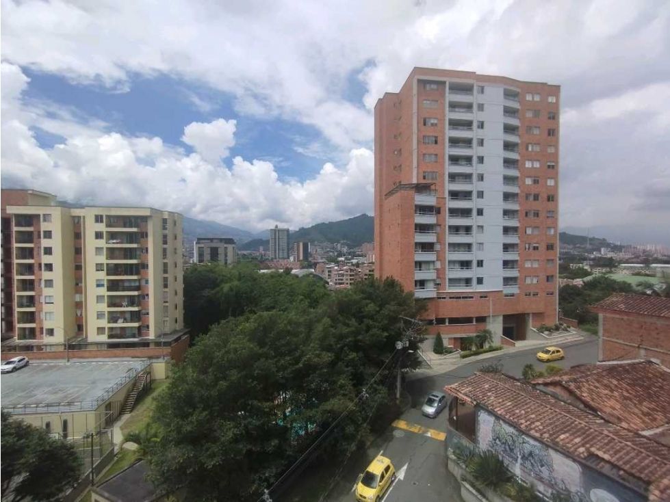 Apartamento en arriendo Antioquia Envigado La Paz 68 m2 Habitaciones 3 Baños 2 Garajes 1 Precio $2700000
