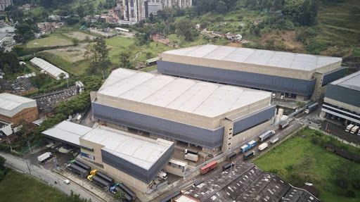 Bodega en arriendo Antioquia La Estrella La Estrella 2194 m2 Habitaciones 0 Baños 4 Garajes 18 Precio $92064000