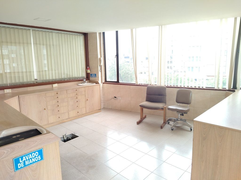 Consultorio en arriendo Cundinamarca Bogotá San Patricio 41 m2 Habitaciones 0 Baños 1 Garajes 1 Precio $3780000