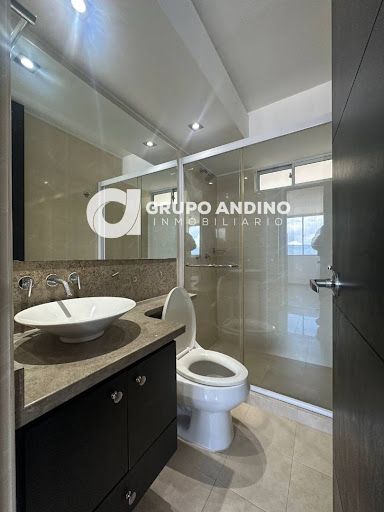 Apartamento en venta Santander Bucaramanga Urbanización Portal Del Cacique 93 m2 Habitaciones 3 Baños 2 Garajes 2 Precio $595000000