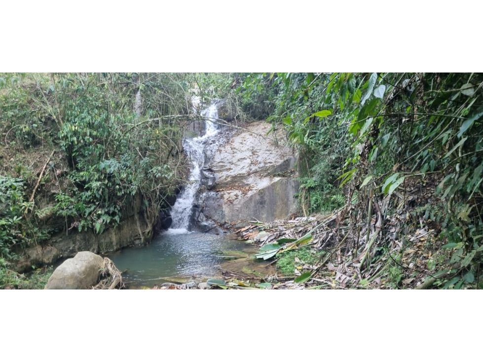 Lote en venta Antioquia Barbosa Asd 0 m2 Habitaciones 0 Baños 0 Garajes 2 Precio $380000000