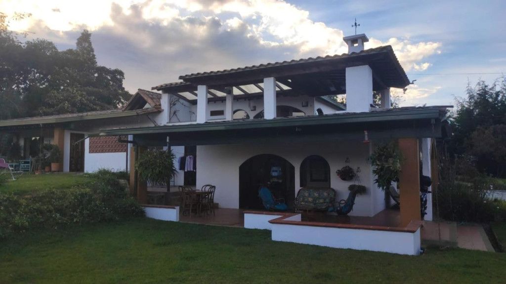 Casa en arriendo Antioquia El Retiro El Retiro 160 m2 Habitaciones 2 Baños 2 Garajes 3 Precio $6000000