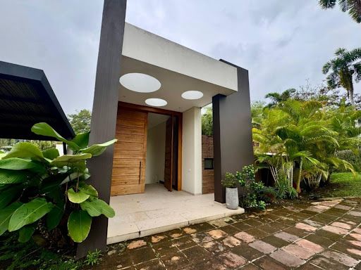 Casa en arriendo Risaralda Pereira Pereira 383 m2 Habitaciones 5 Baños 4 Garajes 2 Precio $12000000