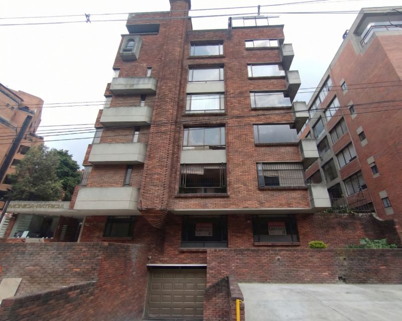Apartamento en venta Cundinamarca Bogotá La Carolina 133 m2 Habitaciones 4 Baños 4 Garajes 1 Precio $974000000