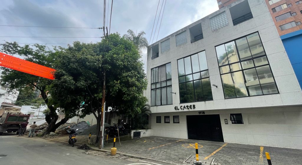 Apartaestudio en arriendo Valle Del Cauca Cali Santa Teresita 70 m2 Habitaciones 1 Baños 2 Garajes 1 Precio $2320000