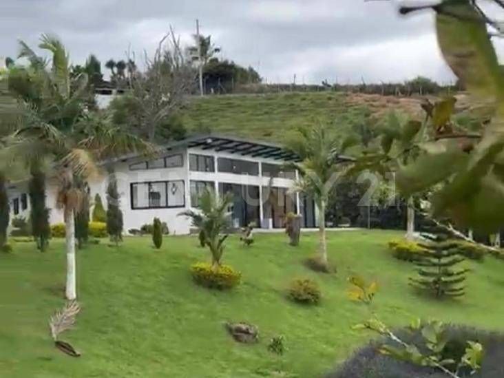 Casa en arriendo Antioquia El Carmen De Viboral El Carmen De Viboral 280 m2 Habitaciones 3 Baños 3 Garajes 4 Precio $7500000