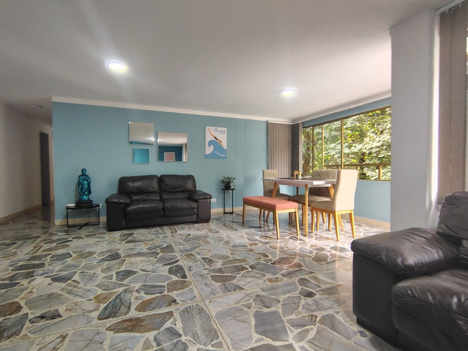 Apartamento en arriendo Antioquia Medellín El Diamante No 2 140 m2 Habitaciones 3 Baños 2 Garajes 1 Precio $8700000