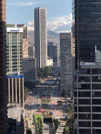 Apartamento en venta Cundinamarca Bogotá Samper 168 m2 Habitaciones 3 Baños 3 Garajes 2 Precio $1680000000