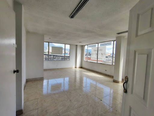Oficina en arriendo Cundinamarca Bogotá Paloquemao 32 m2 Habitaciones 0 Baños 2 Garajes 0 Precio $1100000