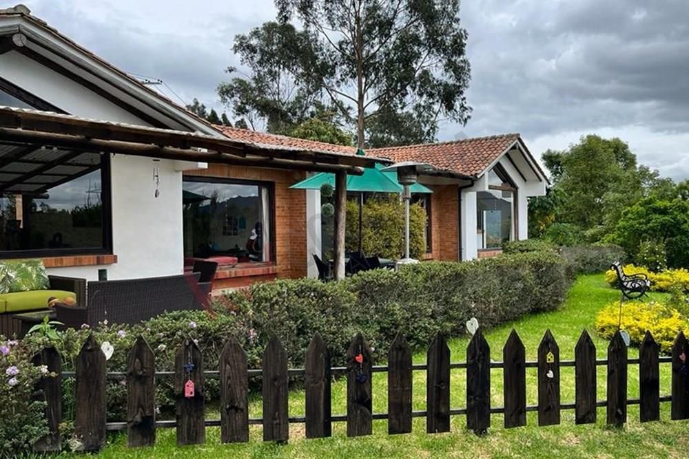 Casa en venta Cundinamarca Tabio Tabio 232 m2 Habitaciones 4 Baños 5 Garajes 6 Precio $1280000000