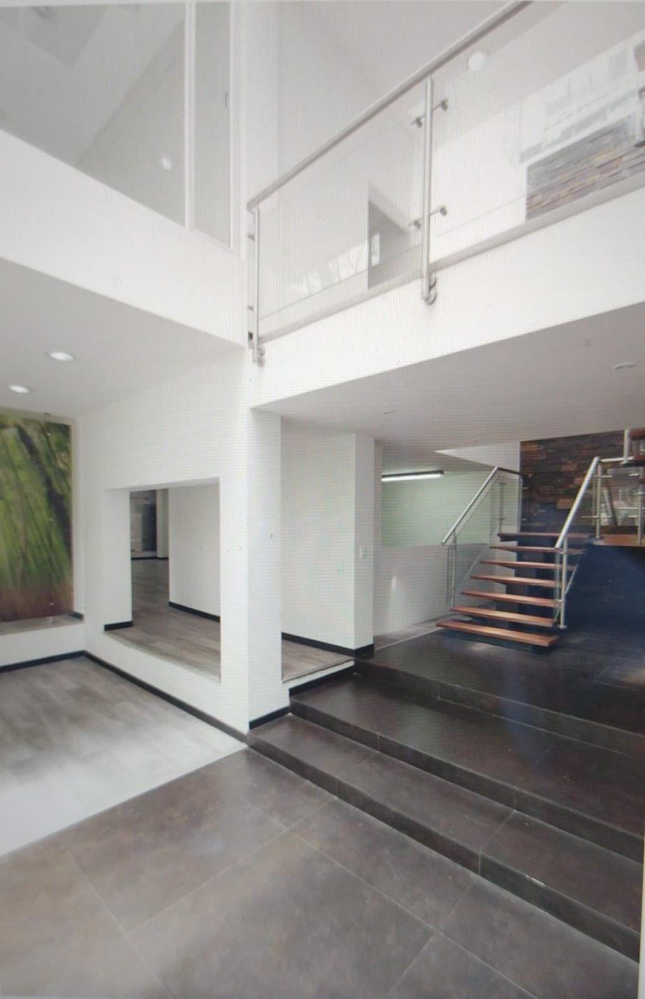 Casa en arriendo Cundinamarca Bogotá Estoril 600 m2 Habitaciones 8 Baños 7 Garajes 3 Precio $30000000