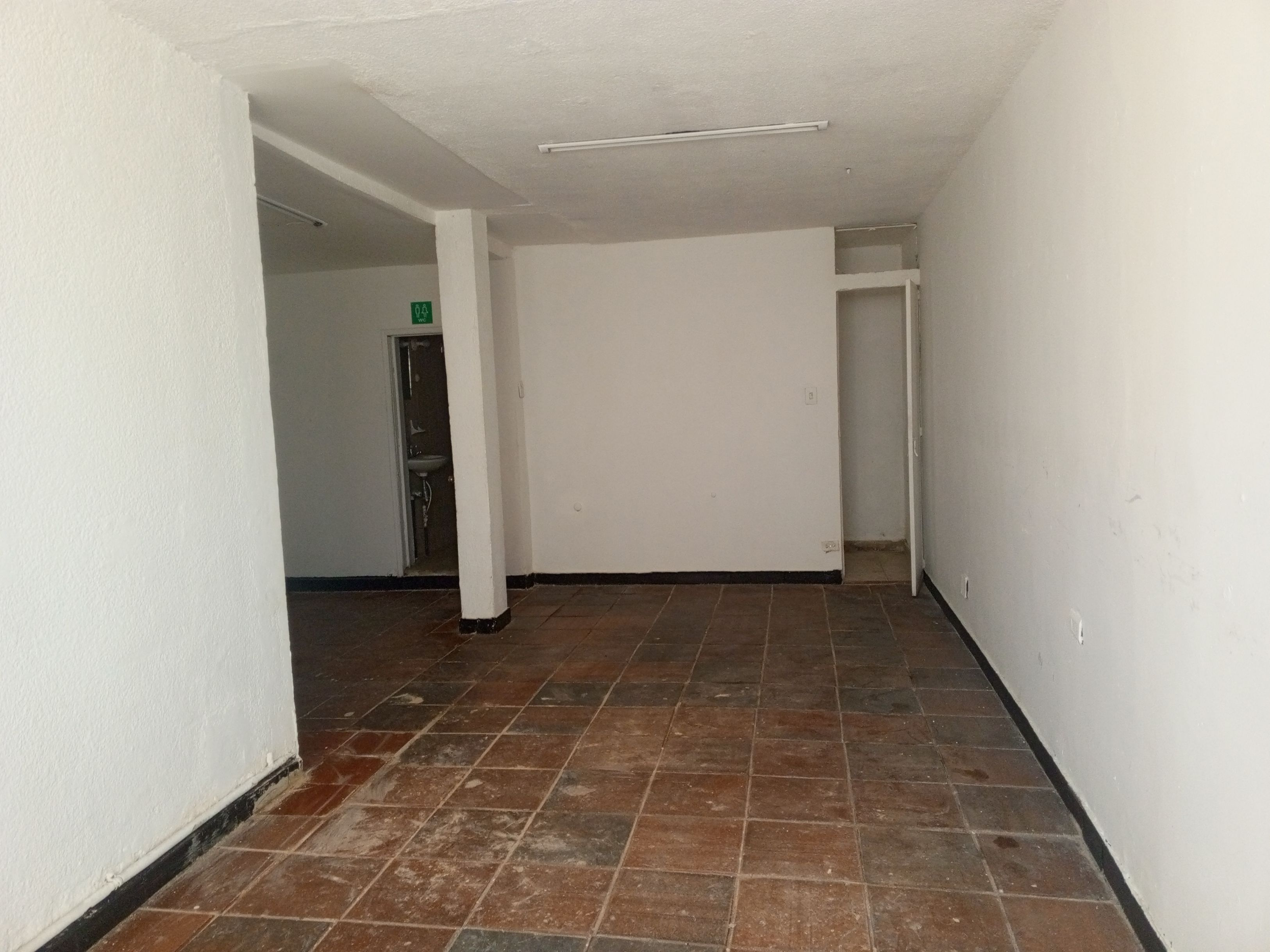 Local en arriendo Cundinamarca Bogotá Alcázares Norte 50 m2 Habitaciones 0 Baños 1 Garajes 0 Precio $1100000