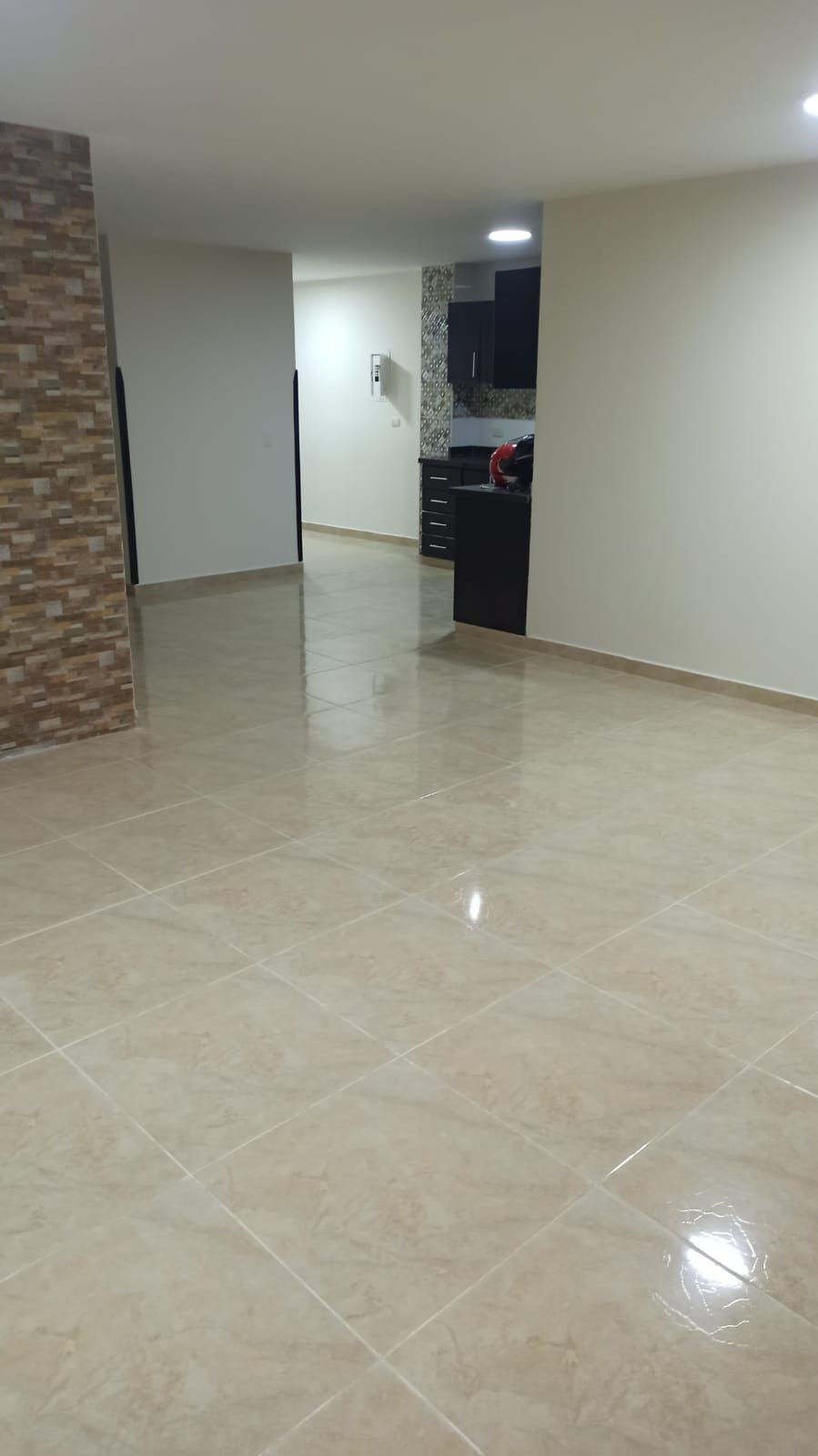 Apartamento en arriendo Santander Bucaramanga San Miguel 70 m2 Habitaciones 3 Baños 2 Garajes 1 Precio $1800000