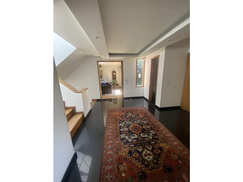 Casa en venta Cundinamarca Bogotá Suba Naranjos 300 m2 Habitaciones 4 Baños 5 Garajes 6 Precio $1280000000