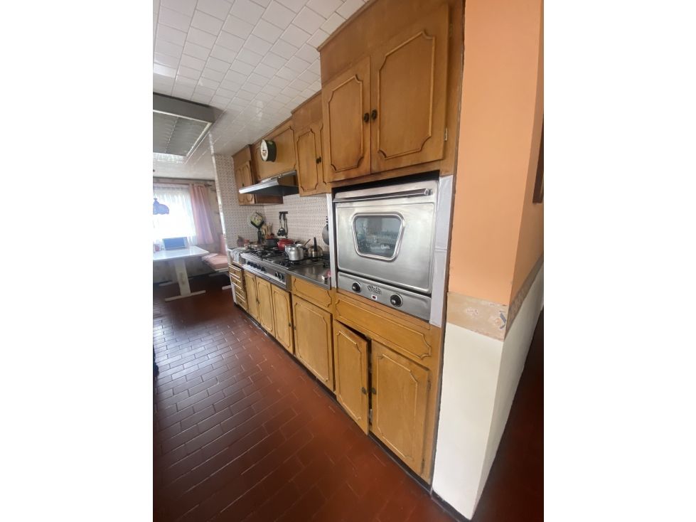 Casa en arriendo o venta Cundinamarca Bogotá Santa Barbara Alta 240 m2 Habitaciones 3 Baños 4 Garajes 4 Precio venta $3500000000 Precio arriendo $16000000