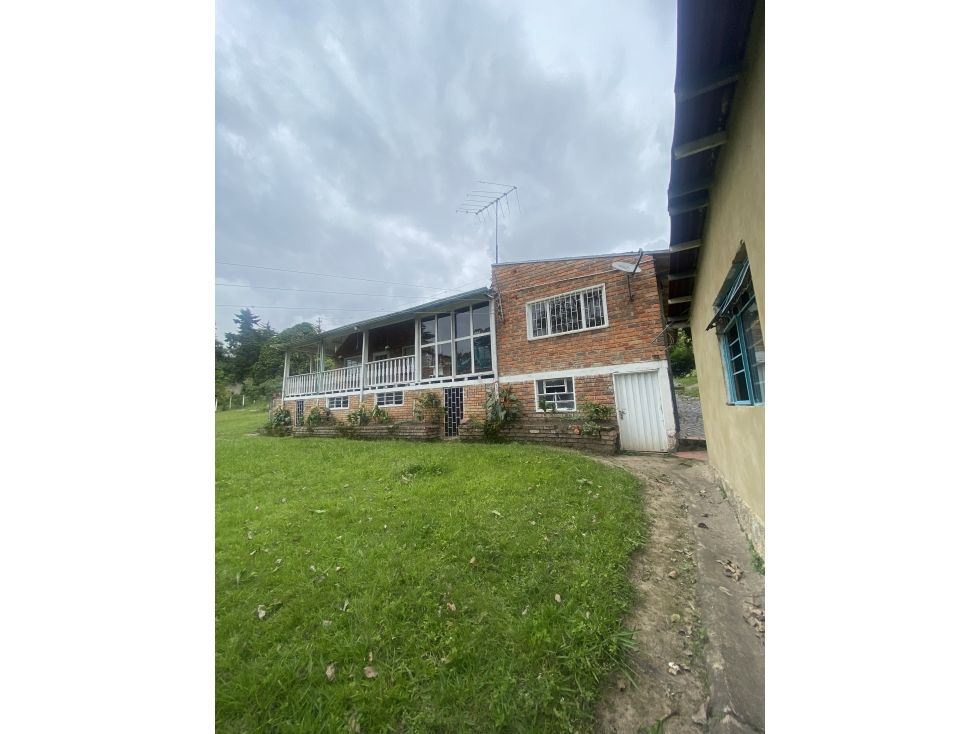 Finca en venta Cundinamarca Arbeláez Arbeláez 200 m2 Habitaciones 3 Baños 2 Garajes 4 Precio $1250000000