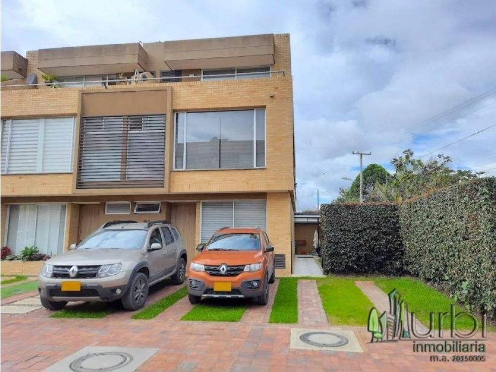 Casa en venta Cundinamarca Cajicá Vda Canelon 134 m2 Habitaciones 3 Baños 3 Garajes 3 Precio $800000000