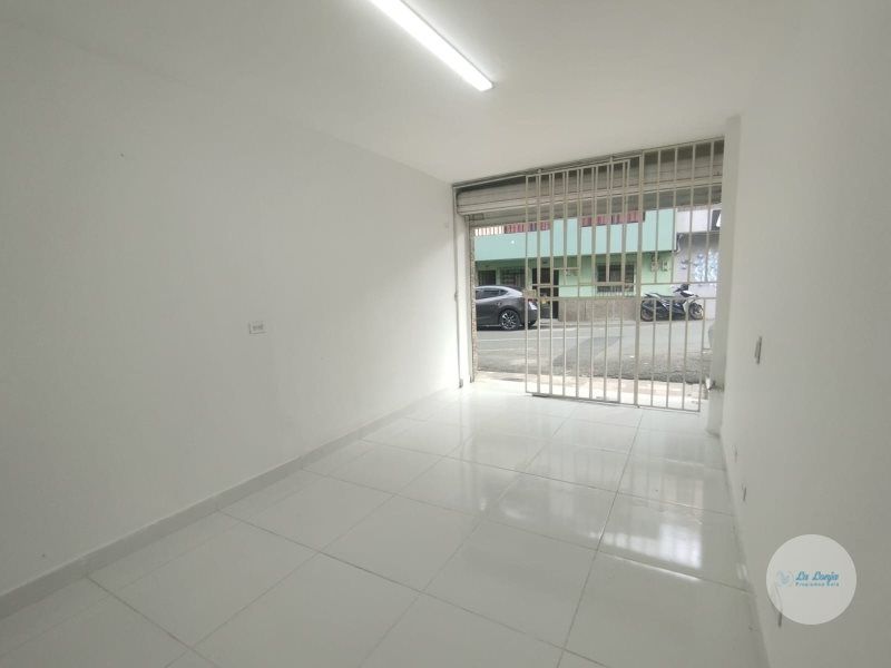 Local en arriendo Antioquia Bello Central 30 m2 Habitaciones 0 Baños 1 Garajes 0 Precio $1600000