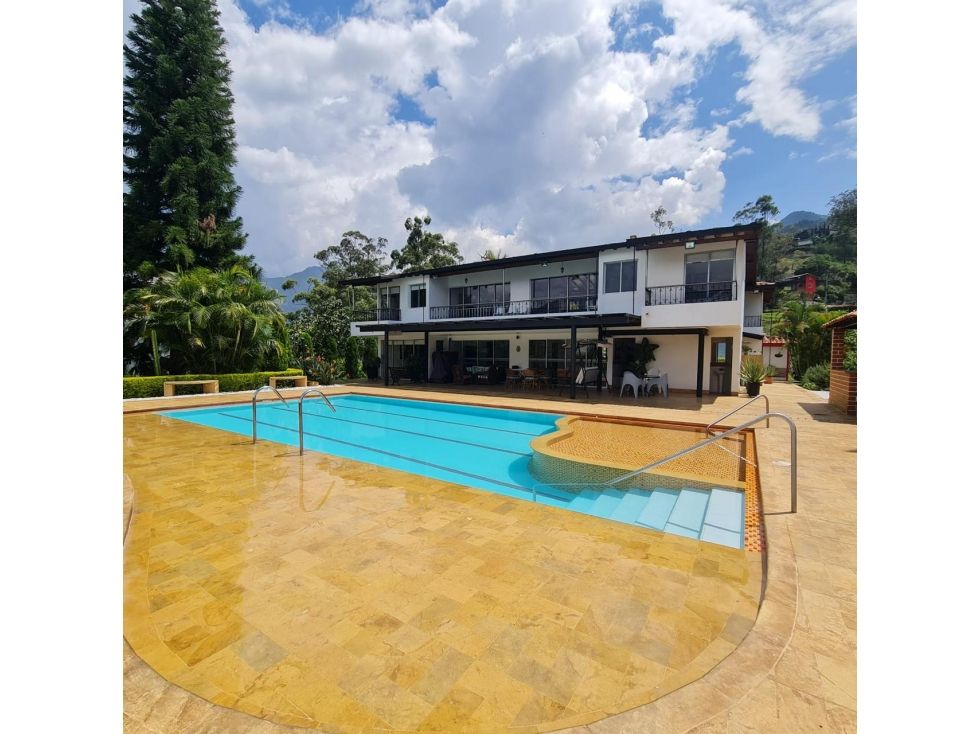 Finca en venta Antioquia Copacabana Copacabana 538 m2 Habitaciones 5 Baños 7 Garajes 6 Precio $4050000000