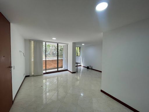 Apartamento en arriendo Antioquia Envigado Abadia Del Campo 80 m2 Habitaciones 2 Baños 2 Garajes 1 Precio $3900000