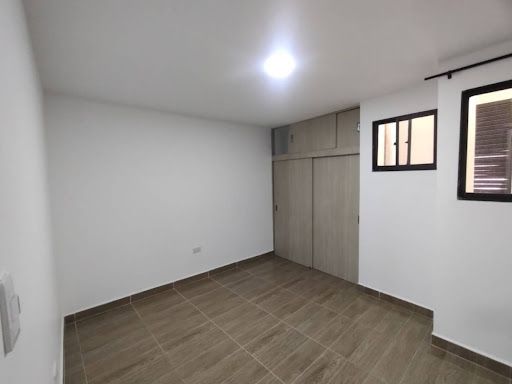 Apartamento en arriendo Antioquia Medellín Berlin 50 m2 Habitaciones 2 Baños 1 Garajes 0 Precio $1400000