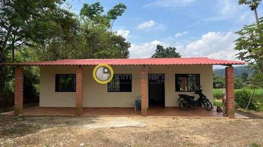 Casa Campestre en venta Santander Piedecuesta Piedecuesta 17250 m2 Habitaciones 3 Baños 2 Garajes 4 Precio $990000000