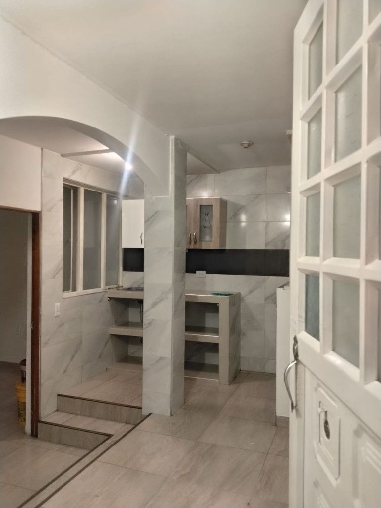 Apartamento en arriendo Cundinamarca Bogotá Tindalito Et I 40 m2 Habitaciones 2 Baños 1 Garajes 0 Precio $700000
