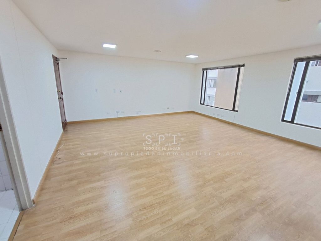 Oficina en arriendo Cundinamarca Bogotá El Espartillal 40 m2 Habitaciones 0 Baños 1 Garajes 1 Precio $2490000