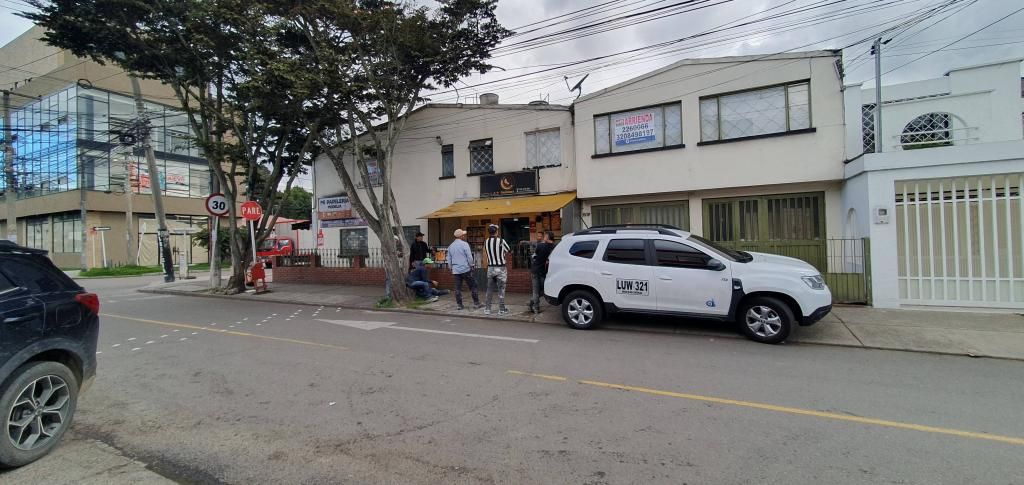 Oficina en arriendo Cundinamarca Bogotá Modelia 50 m2 Habitaciones 0 Baños 1 Garajes 1 Precio $2500000