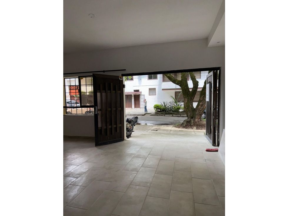 Casa en venta Antioquia Medellín Los Conquistadores 250 m2 Habitaciones 4 Baños 3 Garajes 1 Precio $1200000000