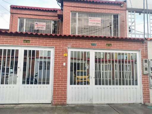 Casa en arriendo Cundinamarca Bogotá Americas Sector Galan 92 m2 Habitaciones 4 Baños 2 Garajes 1 Precio $2200000