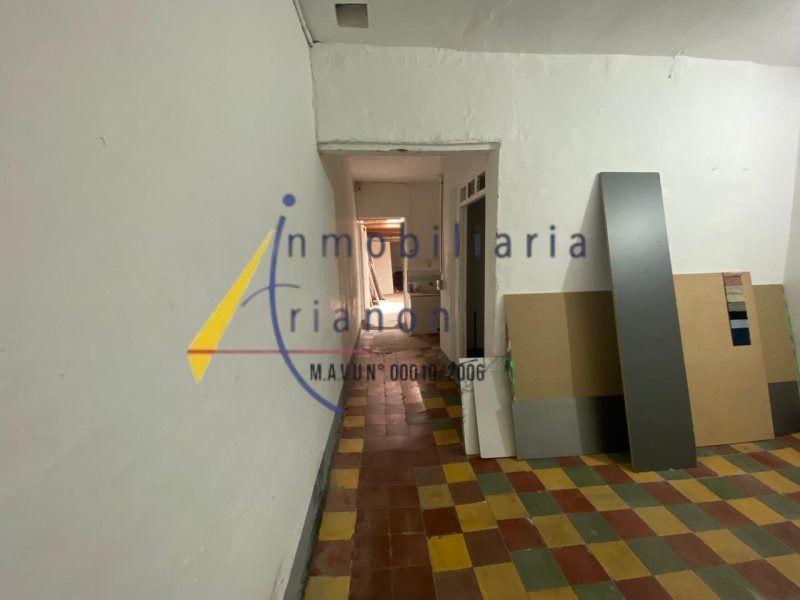 Bodega en arriendo Antioquia Medellín San Bernardo 140 m2 Habitaciones 0 Baños 1 Garajes 0 Precio $3500000