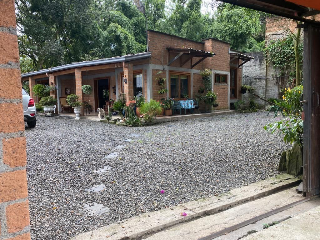 Casa Campestre en venta Antioquia La Estrella Caquetá 684 m2 Habitaciones 5 Baños 3 Garajes 5 Precio $1800000000