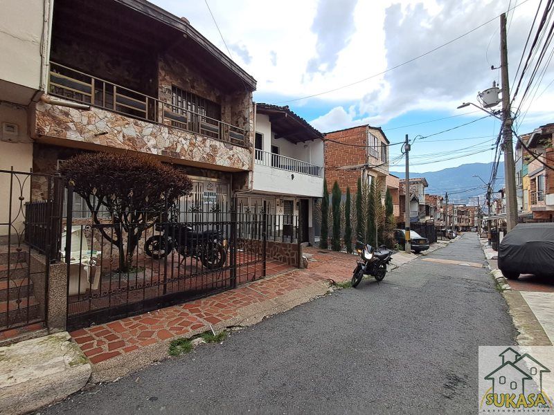 Casa en arriendo Antioquia Itagüí Ferrara 190 m2 Habitaciones 3 Baños 3 Garajes 1 Precio $3200000