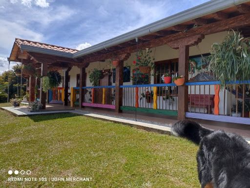 Finca en arriendo Antioquia Medellín Prado 2 m2 Habitaciones 4 Baños 2 Garajes 4 Precio $3500000