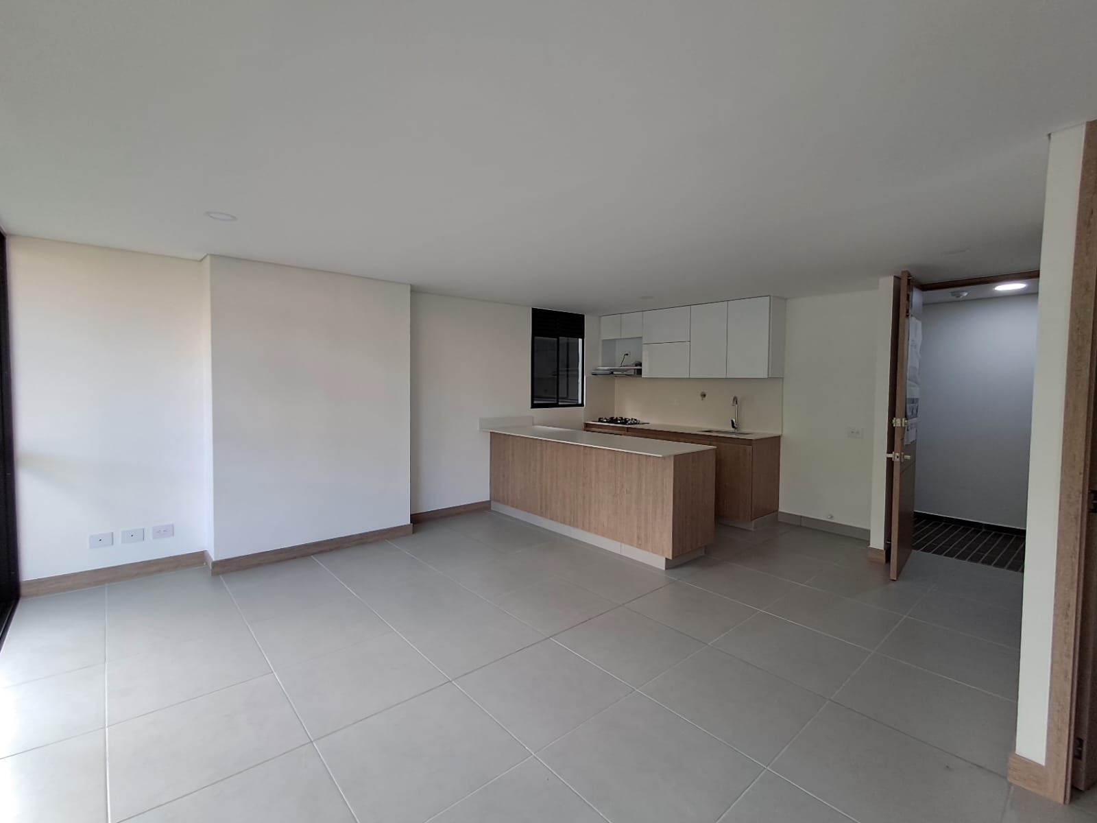 Apartamento en arriendo Antioquia Envigado Loma Del Barro 91 m2 Habitaciones 3 Baños 3 Garajes 2 Precio $4200000
